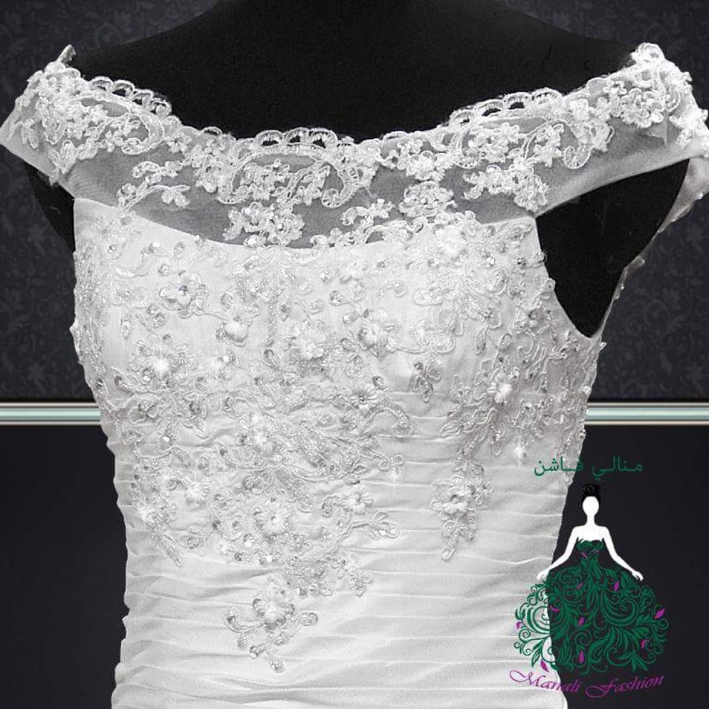 Wedding dress Italian brand "cosmobella"